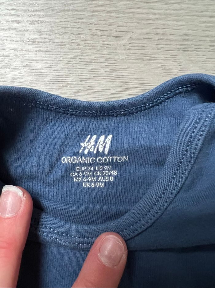 Lot vêtements garçon 9m - photo numéro 3