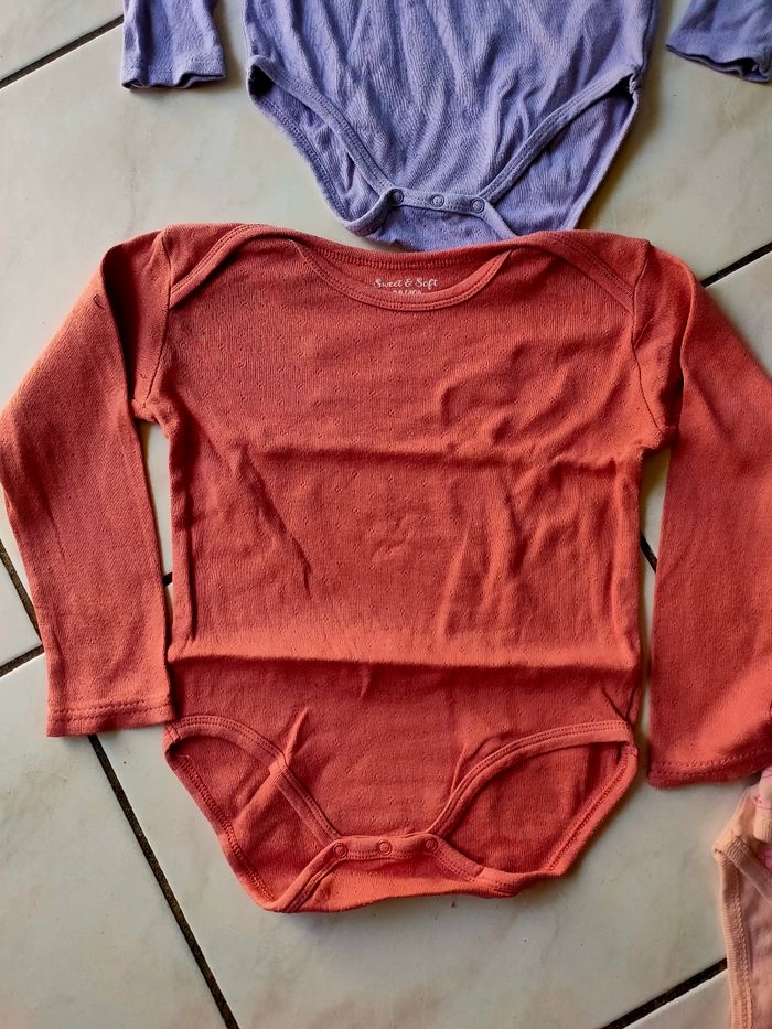 Lot de body taille 98/104 - photo numéro 6