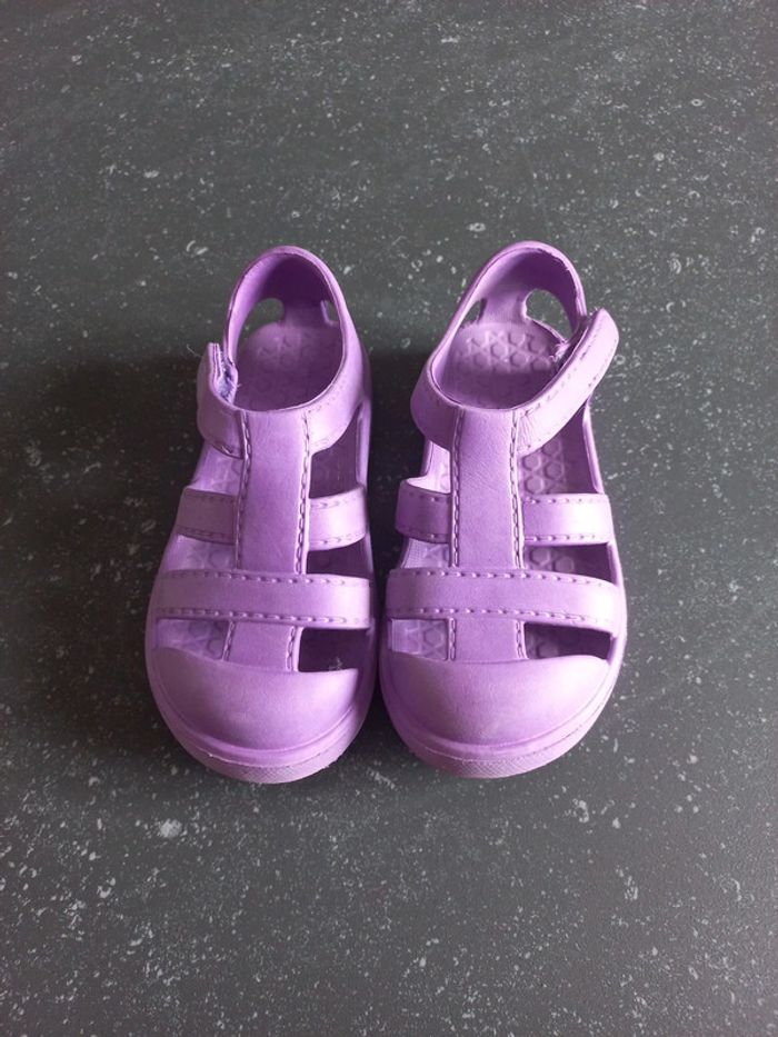 Chaussures d eau p 28