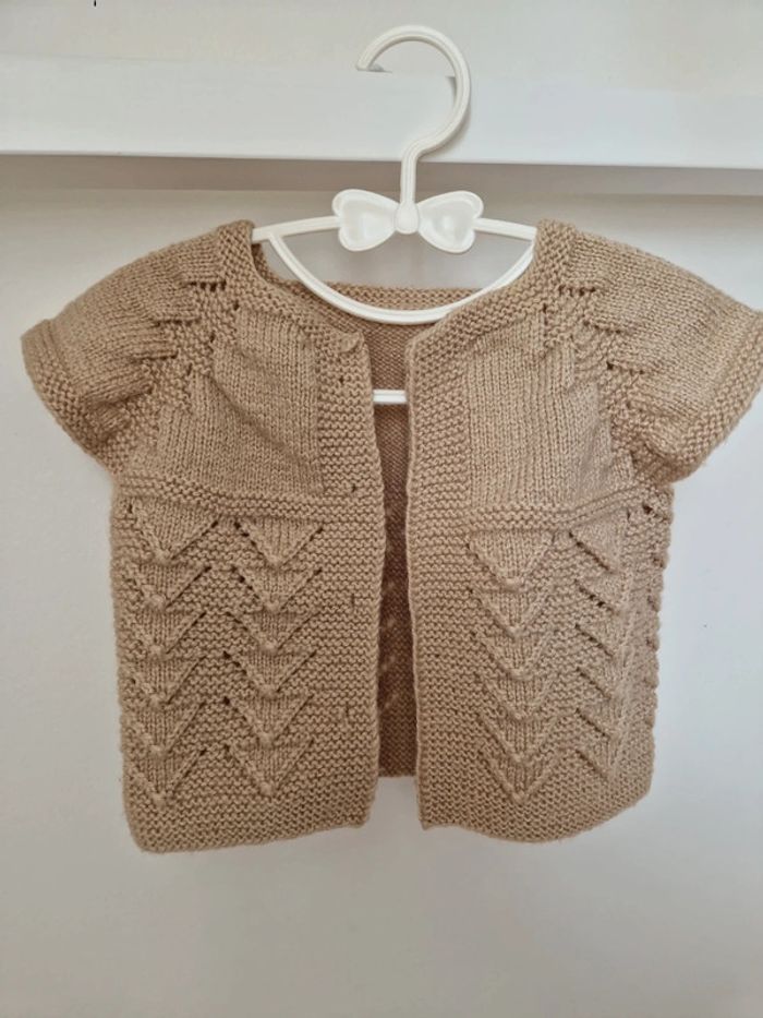 Gilet mixte tricot beige neuve 6-12mois - photo numéro 2