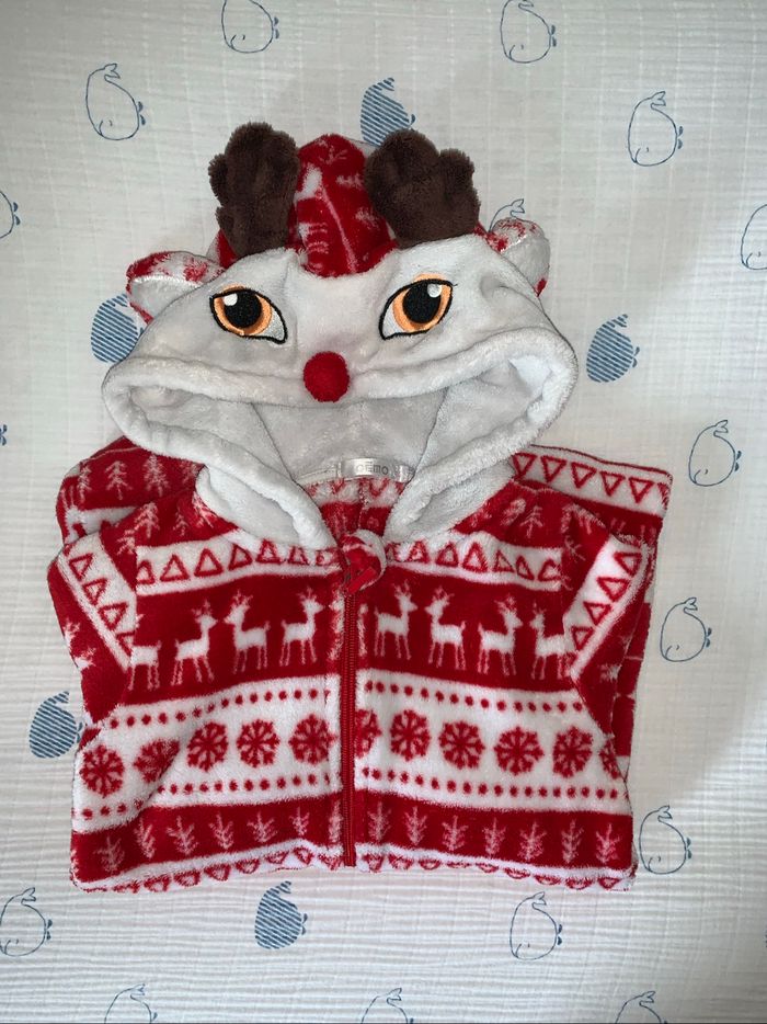 Combinaison pyjama cerf de Noël enfant 5 ans ( Gémo, parfait état)🎅