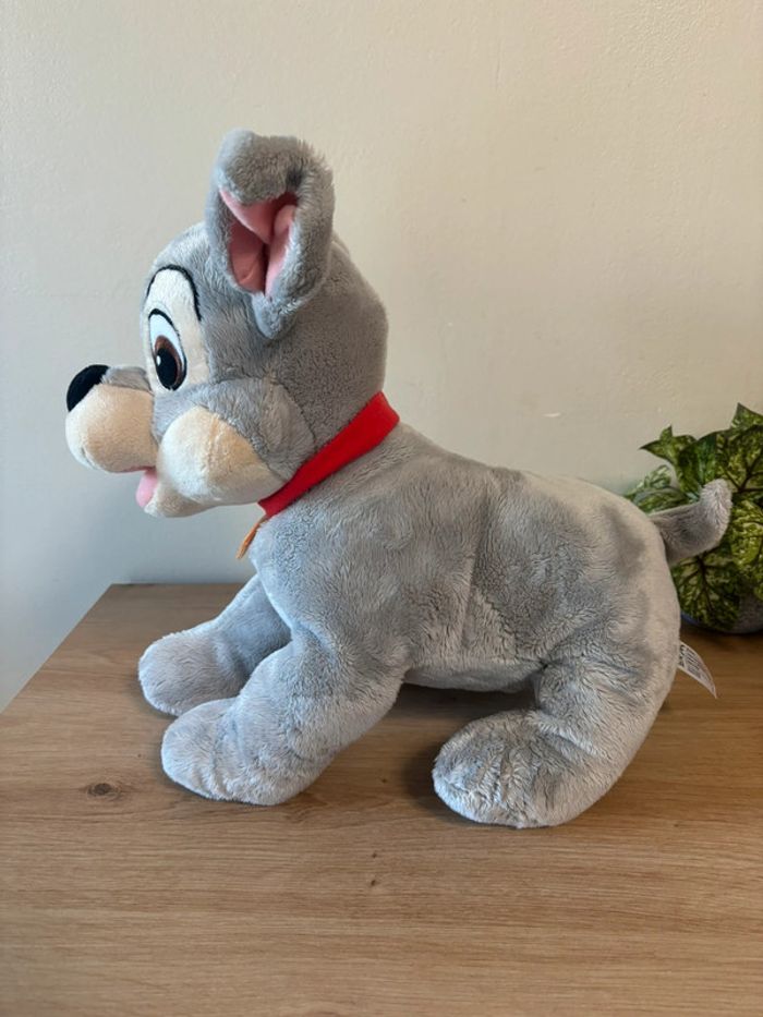 Doudou peluche chien gris collier la belle et le clochard Disney simba toys - photo numéro 3