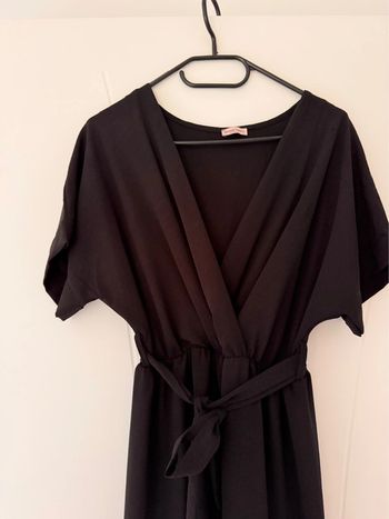 Combinaison noire cache cœur  – Taille L – Manches courtes évasées