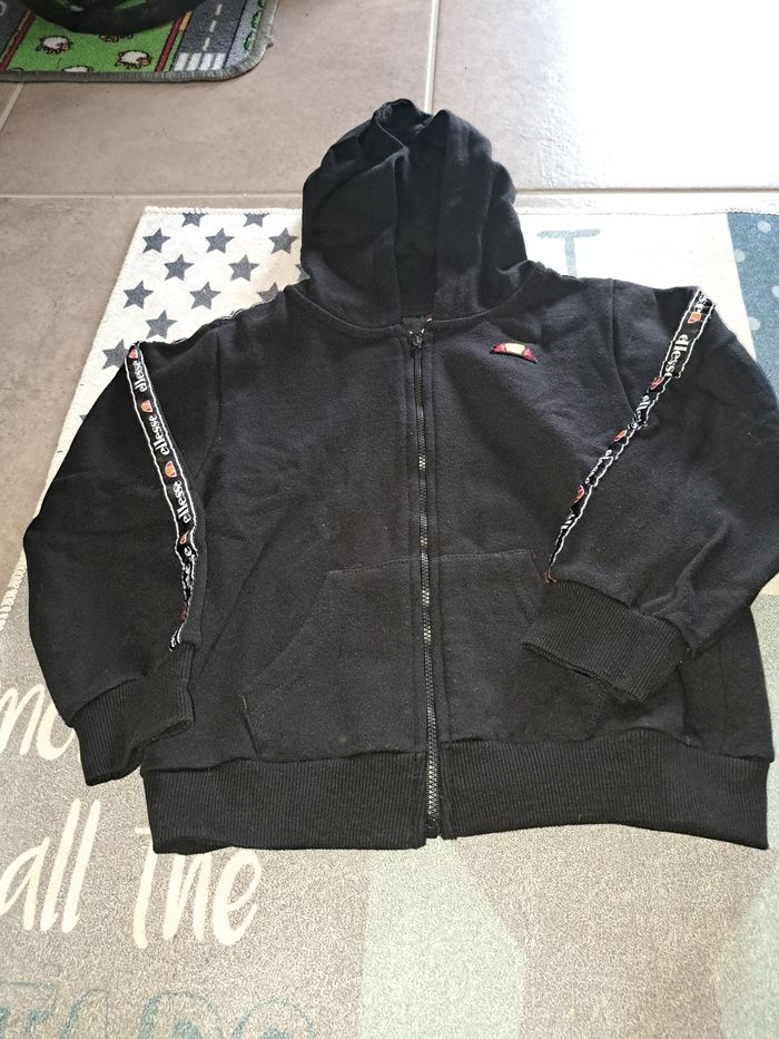 Ensemble ellesse 6 ans - photo numéro 2