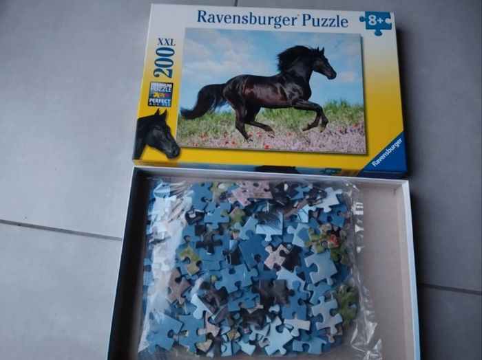 Puzzle 200 pièces xxl neuf