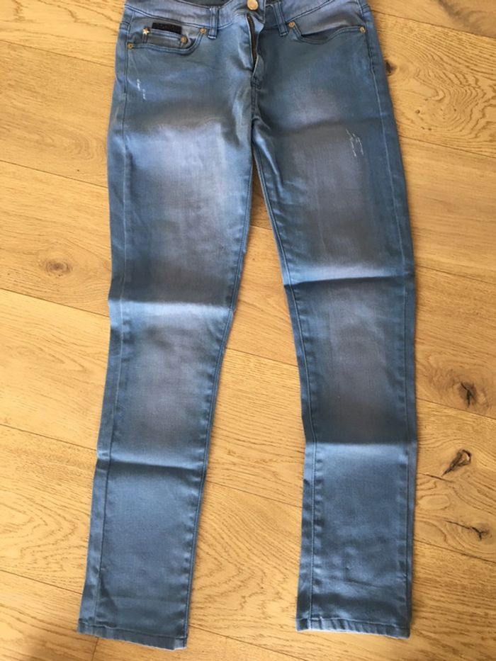 Pantalon bleu délavé