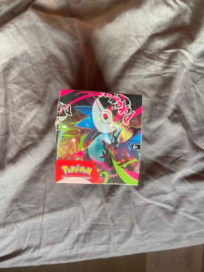 Demi display flammes fantasmagoriques Pokémon - photo numéro 6