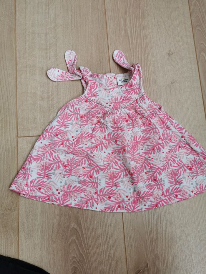 Lot robes été 3 mois - photo numéro 3