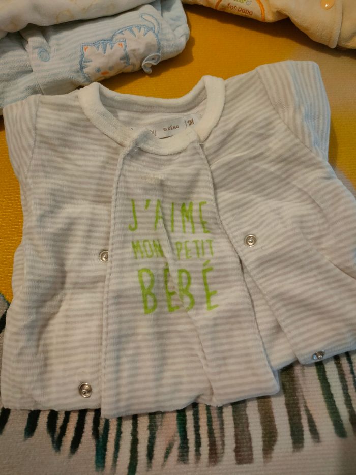 Lot de 10 pyjamas bébé taille 1 mois - photo numéro 4