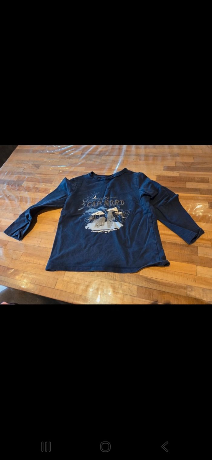 Lot de vêtements garçon  7 ans - photo numéro 3