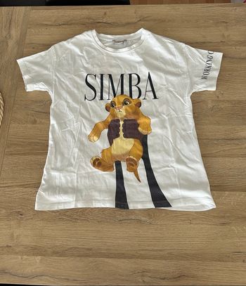 T-Shirt manches courtes Simba Le Roi Lion The Lion King femme taille 34 XS Stradivarius