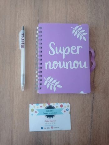 Ensemble carnet, stylo super nounou