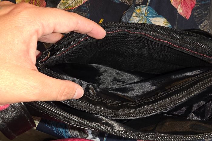 Petit sac noir - photo numéro 6