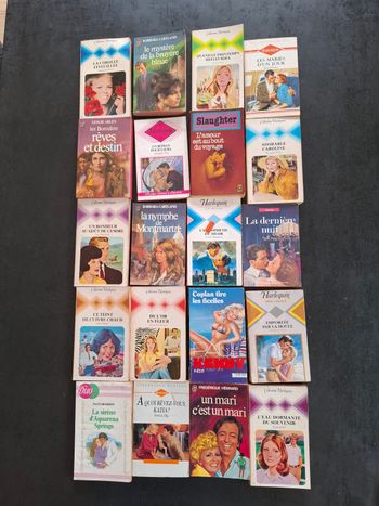 Lot de 20 romans en bon état