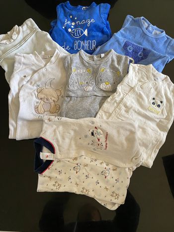 7 pyjamas 3 mois