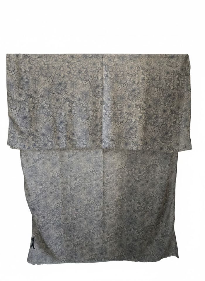 📌 Châle / Etole Floral Graphique Galeries Lafayette - photo numéro 4