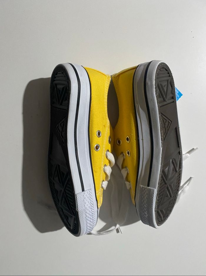 Basket jaune taille 29 - photo numéro 4