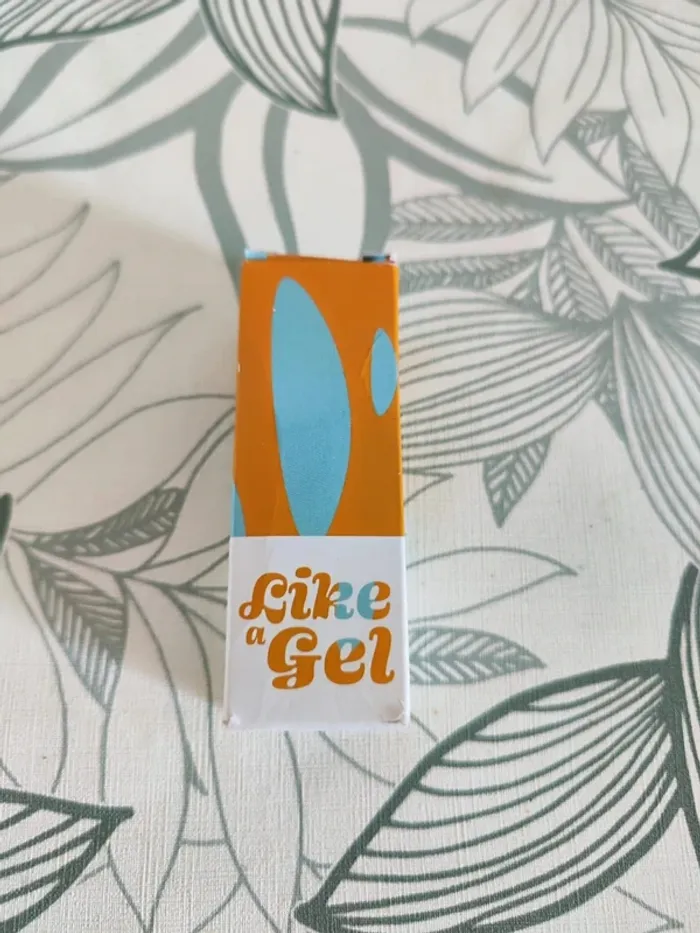 Like a gel light blue 10ml à utiliser 18 mois après ouverture