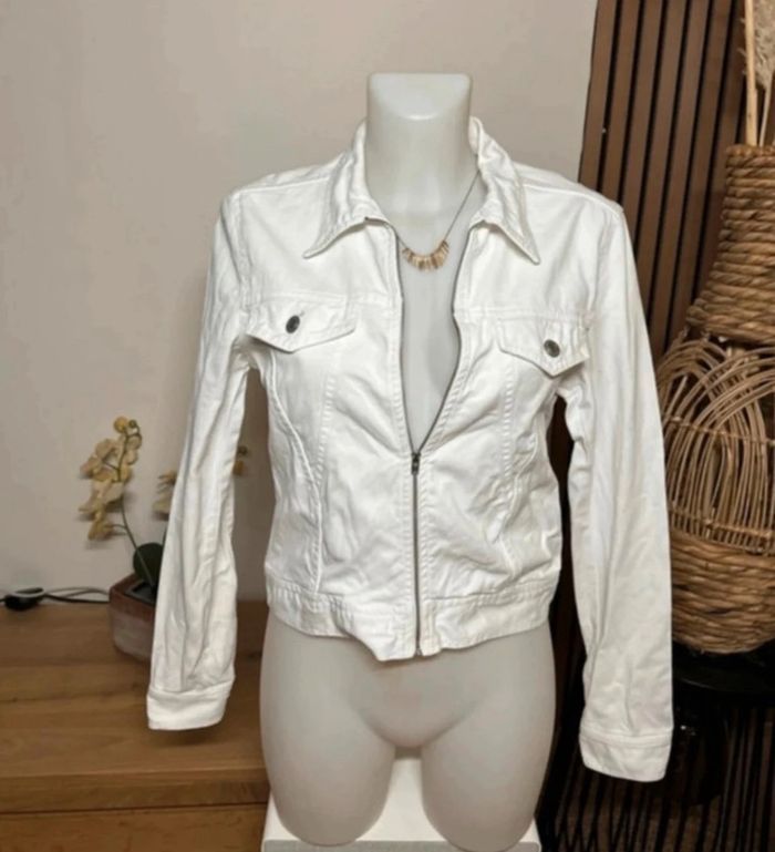 Veste en jean blanche Zara - photo numéro 1