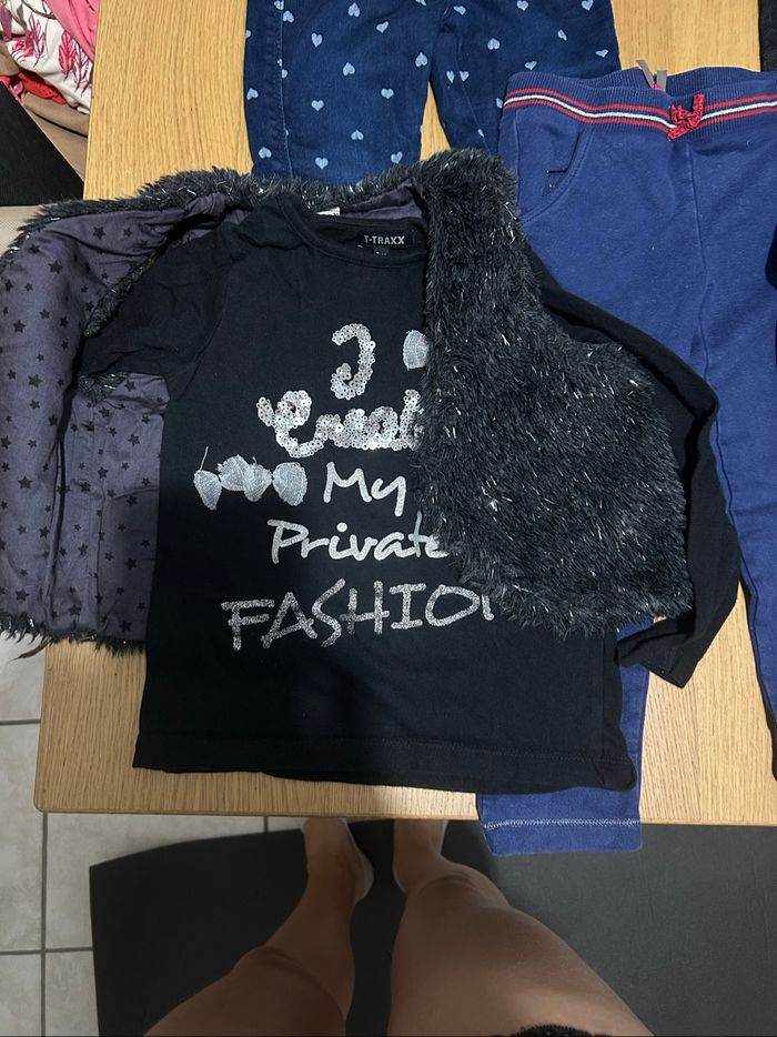 Vêtements  fille lot 3 ans - photo numéro 3