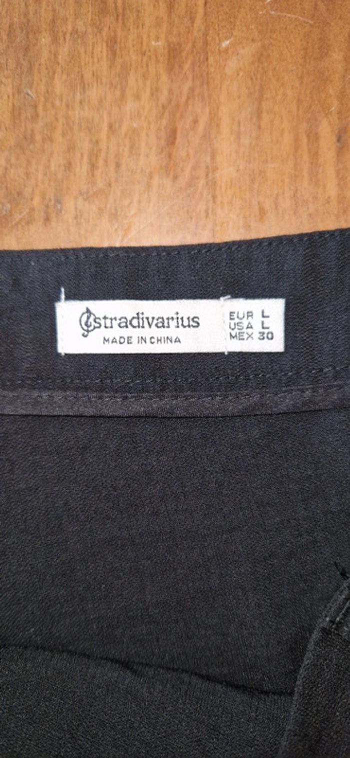 Jupe/short stradivarius taille L noir - photo numéro 3