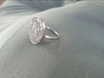 Bague cercle argent rhodié et oxydes de zirconium taille 52