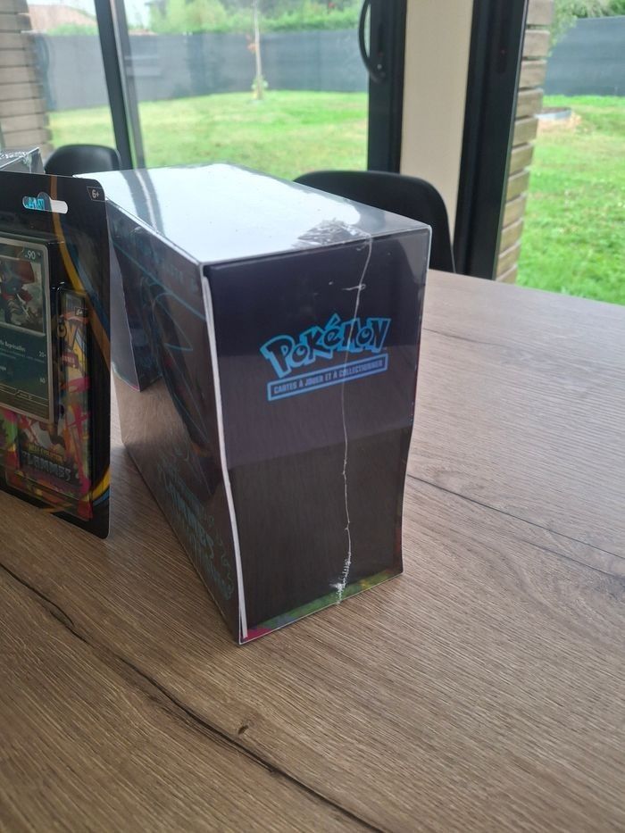 ETB Pokemon Flammes Fantasmagorique ME2 - photo numéro 4