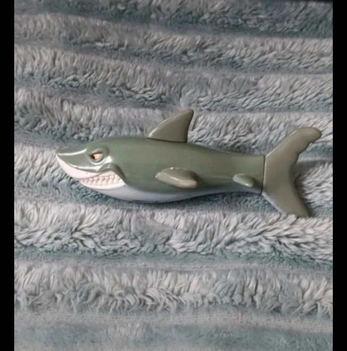Figurine requin de la petite sirene macdonald 1998 - photo numéro 3