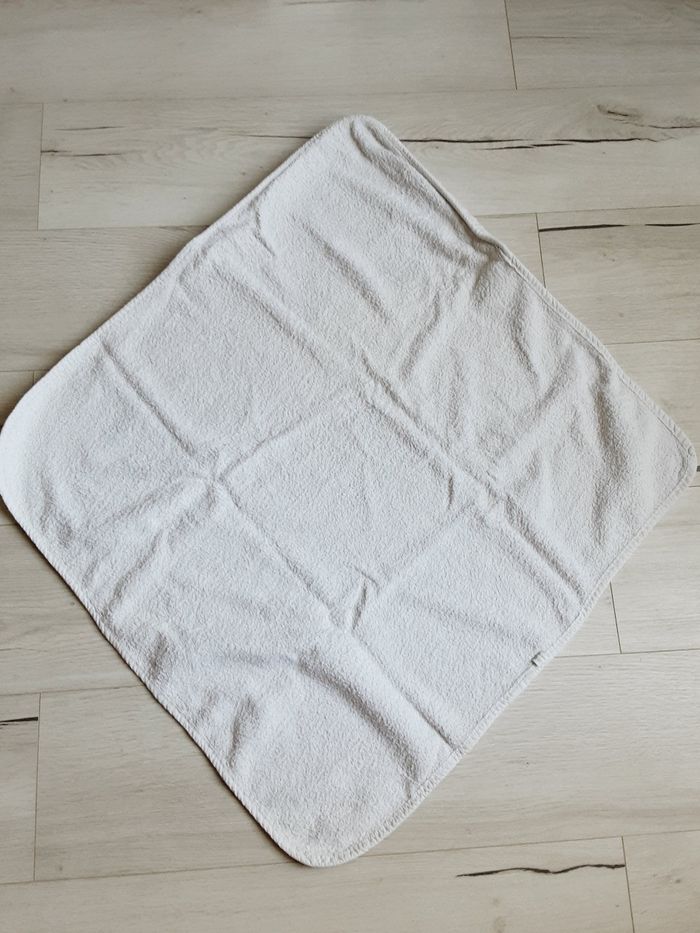 Vêtement de bain cape de bain bébé mixte garçon fille blanc Capio Clinique Claude Bernard - photo numéro 3