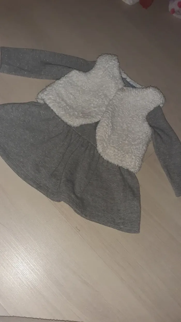 Robe et gilet sans manche - photo numéro 4