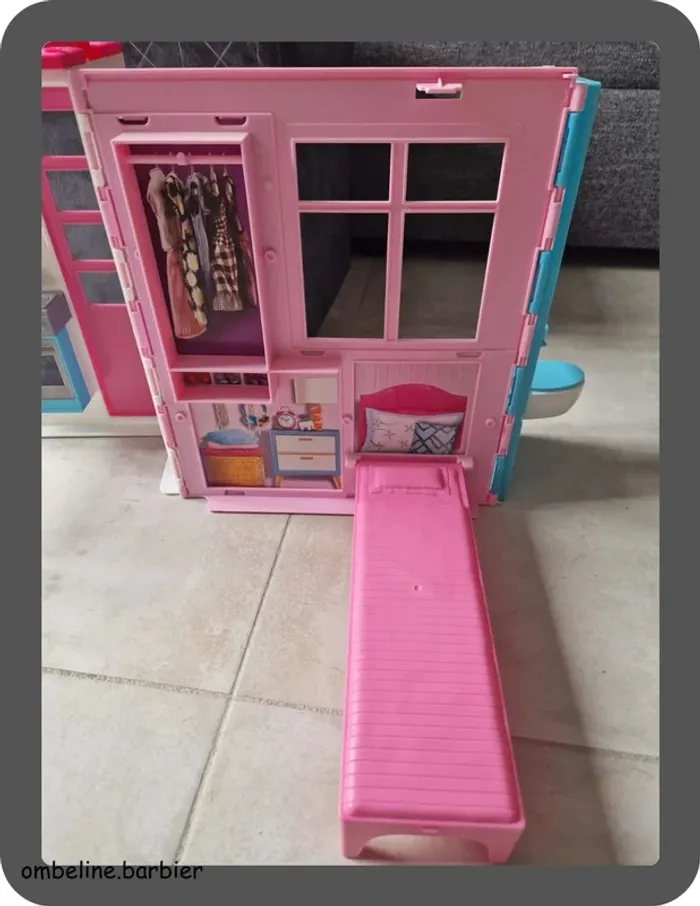 Maison de Barbie à emporter - photo numéro 4