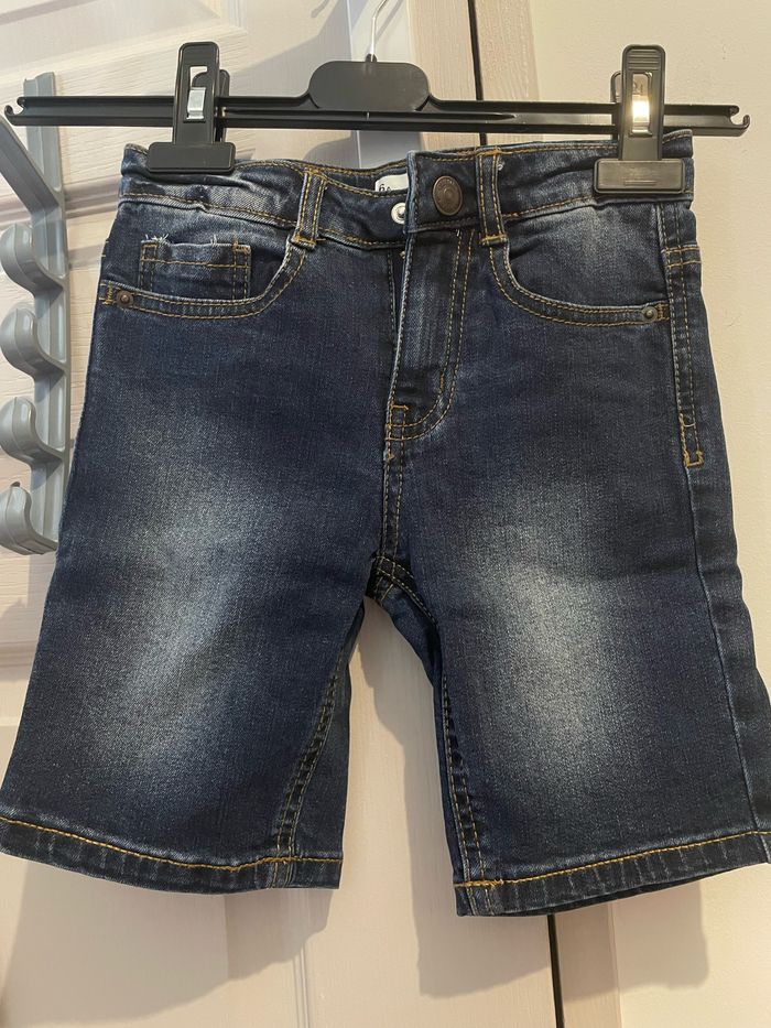 Bermuda garçon - taille 6 ans