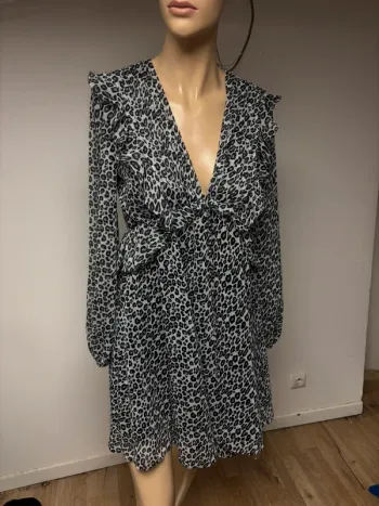 Robe neuve The Kooples – Taille 2 – Imprimé léopard chic