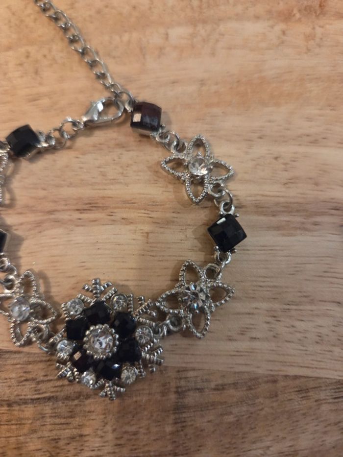 Bracelet fantaisie argenté  Style fleur - photo numéro 3
