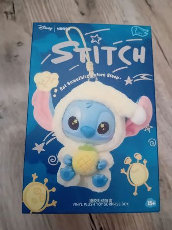 Peluche Labubu stitch