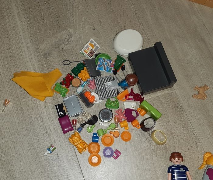 Maison moderne Playmobil avec son studio et sa piscine - photo numéro 7