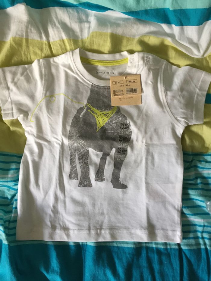 tee shirt neuf 23 mois