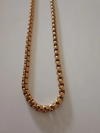 Collier chaîne gourmette dorée à maillons carrés 💎 Élégance vintage, tendance