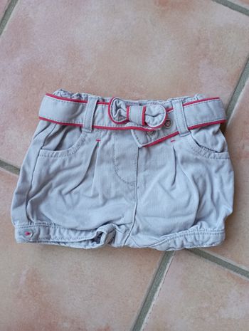 Short gris