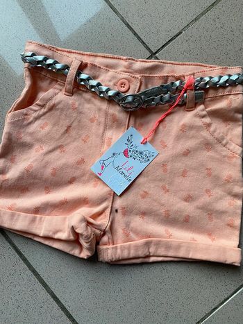 Short avec ceinture argentée Lili Marelle taille 4 ans Neuf