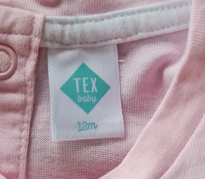 ● 12 mois ● Tee-shirt Neuf - photo numéro 4