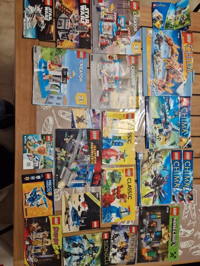 Lot notices lego