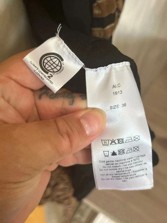 Robe taille 36 motif léopard marque ganni - photo numéro 4