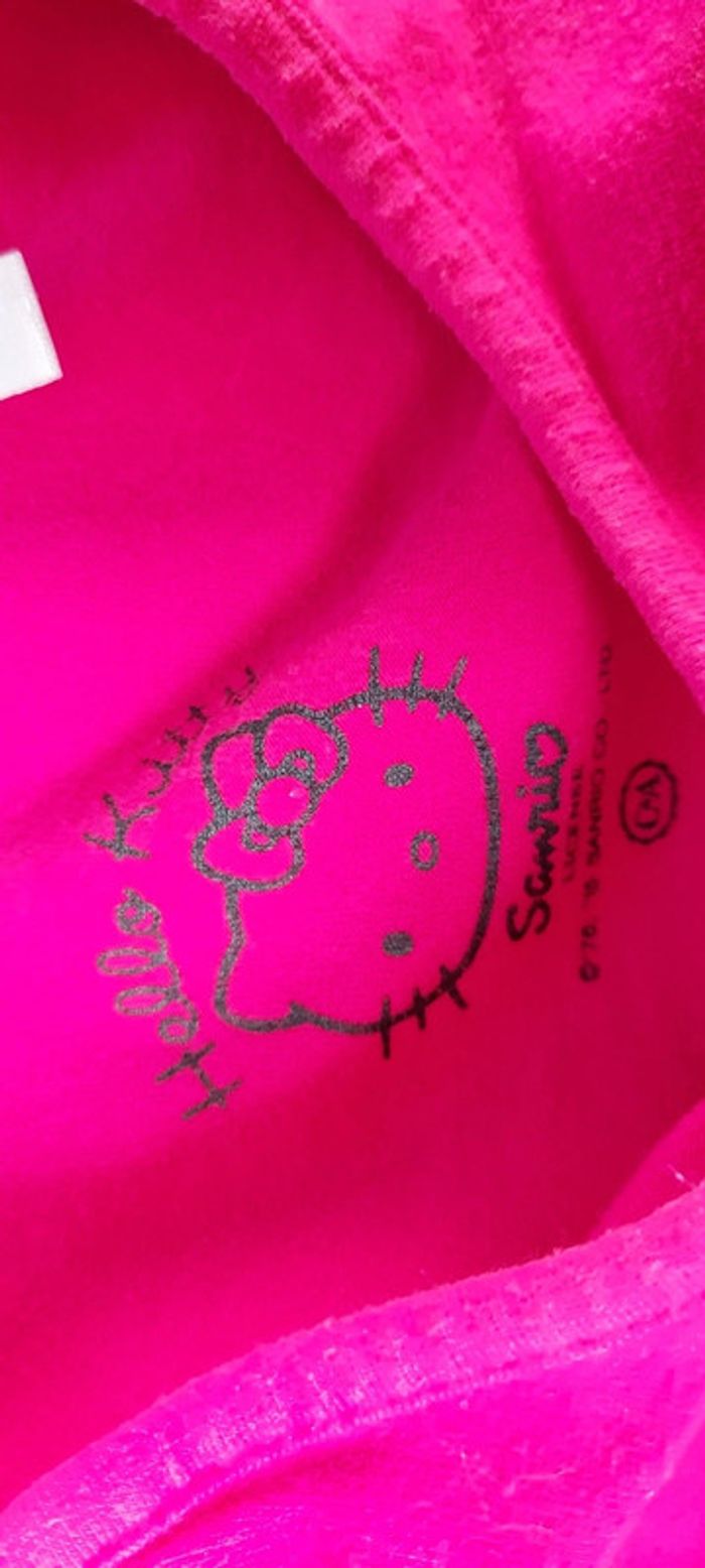 T shirt rouge, manches longues Hello Kitty, taille 3 ans, nickel - photo numéro 4