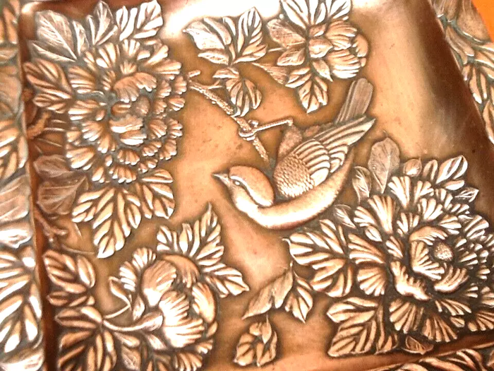 Art Nouveau Vide poche / Baguier Décor floral printanier hirondelle / fleurs Régule cuivré - photo numéro 7