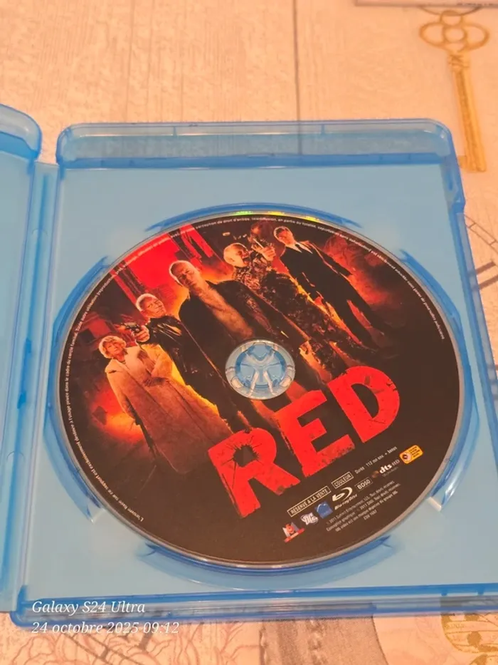 DVD Blu-ray disc Red - photo numéro 3
