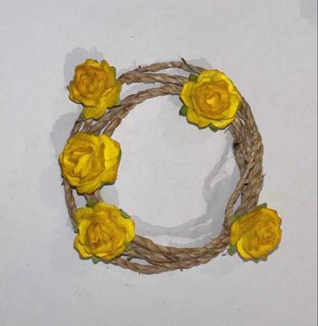 Couronne florale jaune