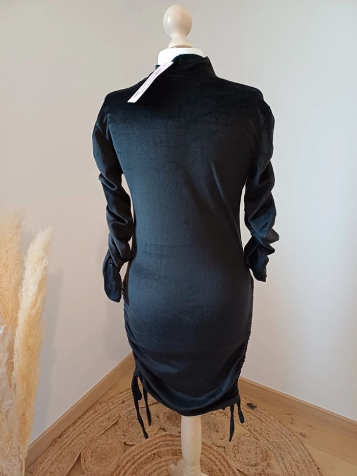 Robe noire en velours neuve Brentiny Paris taille XS 34 - photo numéro 6