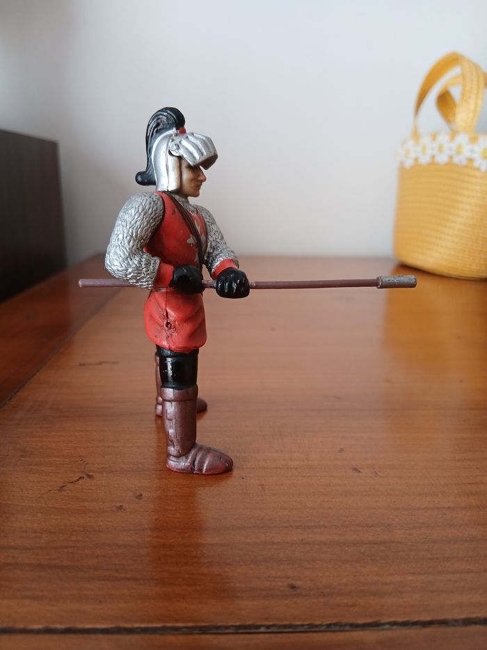 Figurine Chevalier Moyen-âge *8 cm *marque Simba. - photo numéro 3
