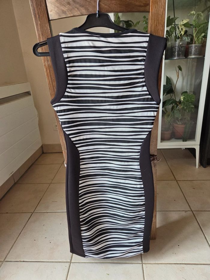 Robe Mim noir et blanc - photo numéro 2